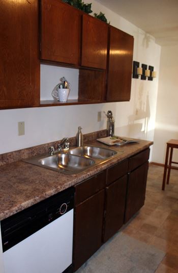 Ceramic tile/marble vanity tops